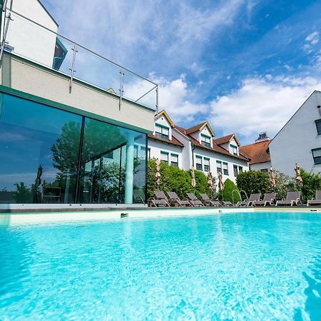 Hotel Nationalpark Illmitz Ngoại thất bức ảnh